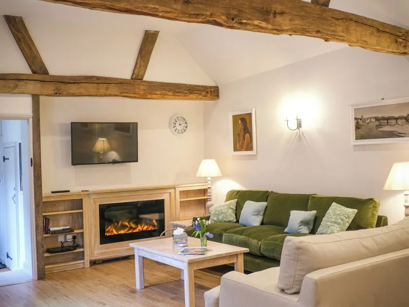 Broomhill Cottage - Image 1