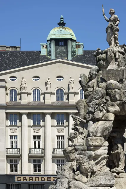 Grandezza Hotel Luxury Palace - Image 1