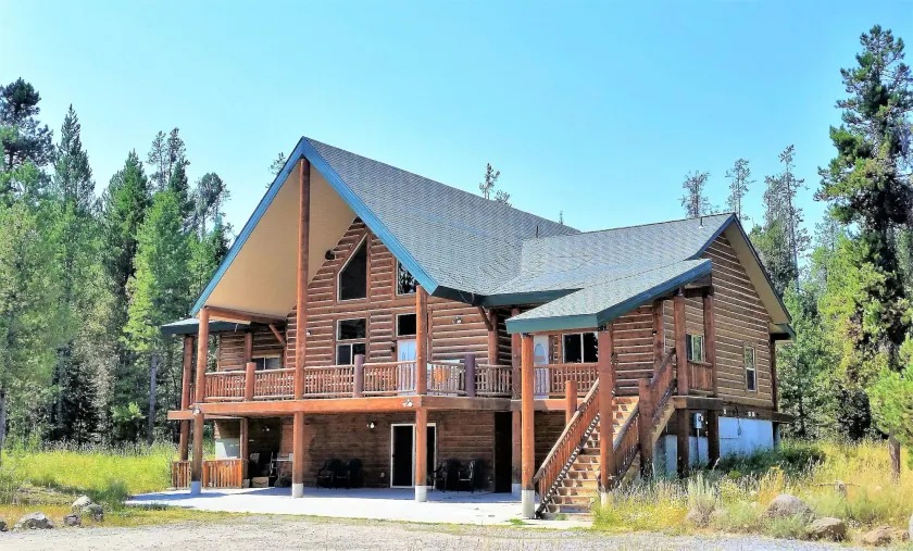 The Hideaway Lodge - Image 1