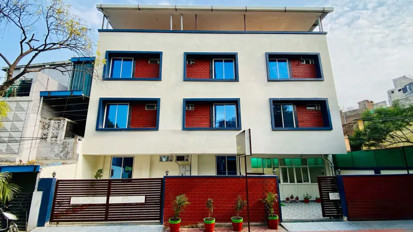 Hotel Regency - Image 1