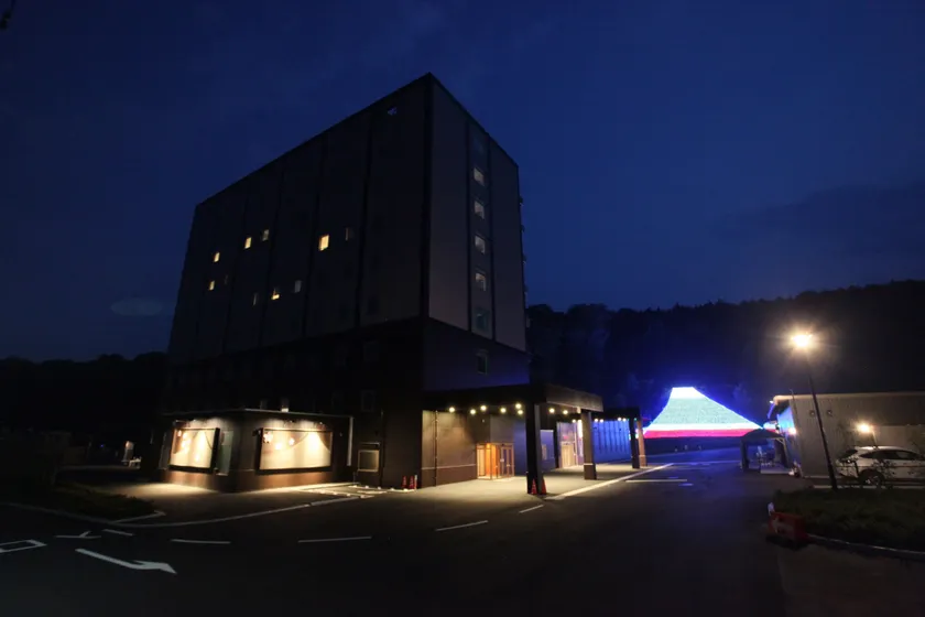 Fuji Zakura Hotel - Image 1