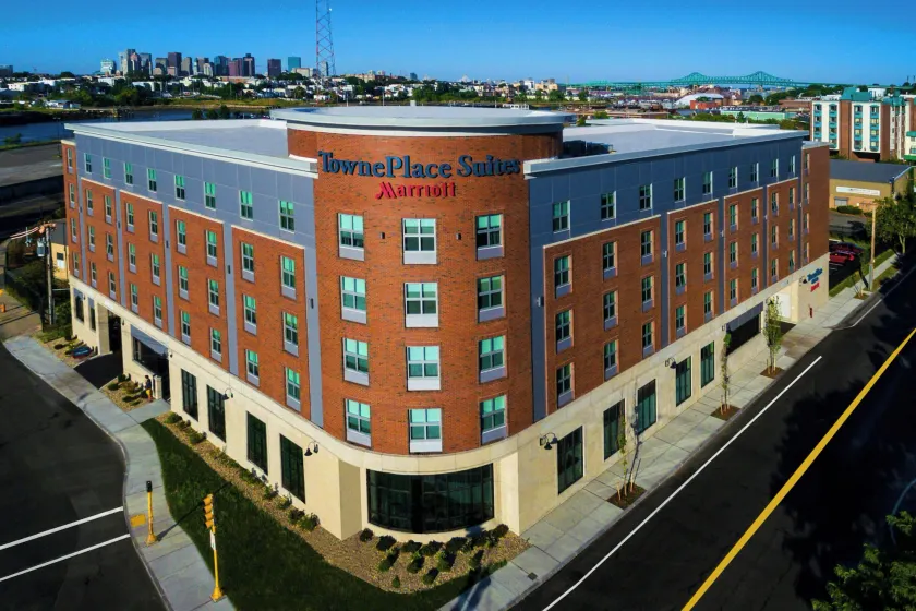 TownePlace Suites by Marriott Boston Logan Airport/Chelsea - Image 1