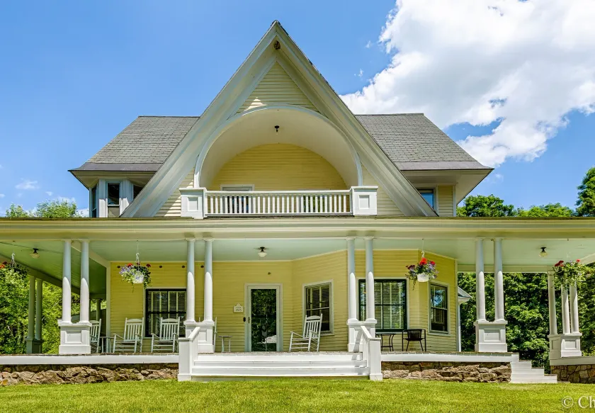 Noble House Inn - Image 1