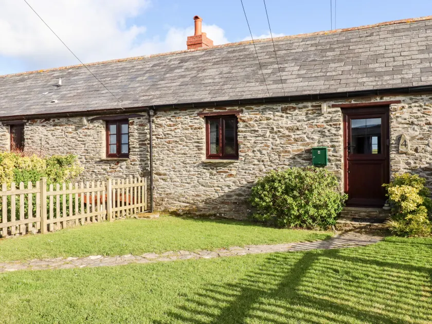 4 Mowhay Cottages - Image 1