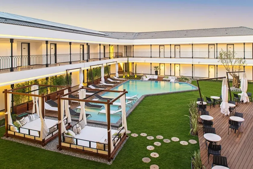 Mola Cunda Hotel - Image 1