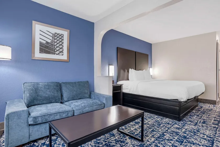 Best Western Canton Inn - Image 1