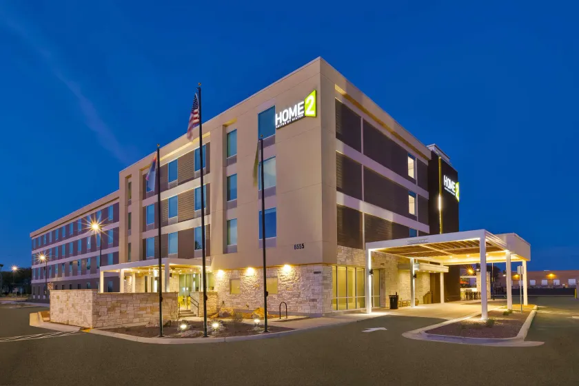 Home2 Suites by Hilton Tucson Airport - Image 1