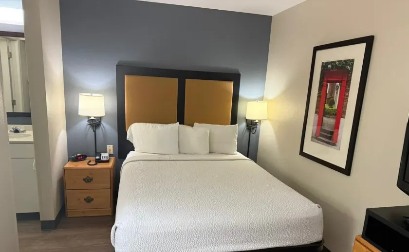 MainStay Suites Washington Dulles Airport - Chambre