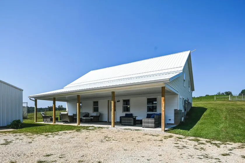 The Minnie House: Farm Retreat Near Cambridge - Image 1