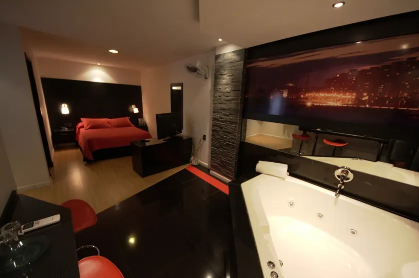 Sur Hotel - Image 1