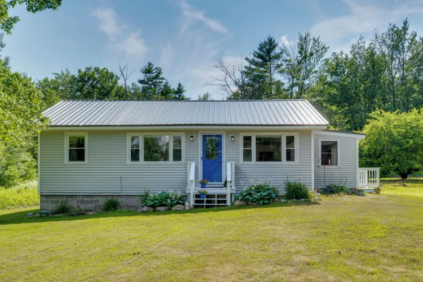 Welcome to Buck's Hideout in Bridgton Maine! - Image 1