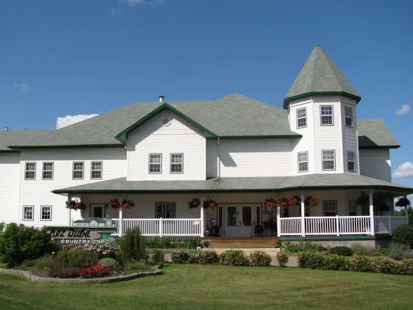 Chez Dube Country Inn - Image 1