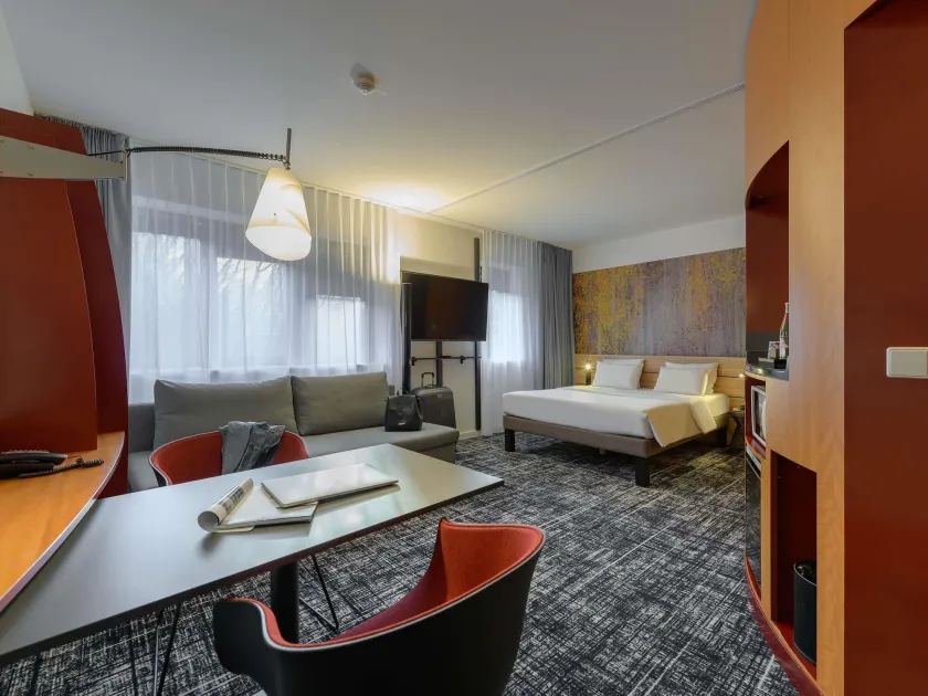 Novotel Suites München Parkstadt Schwabing - Image 1