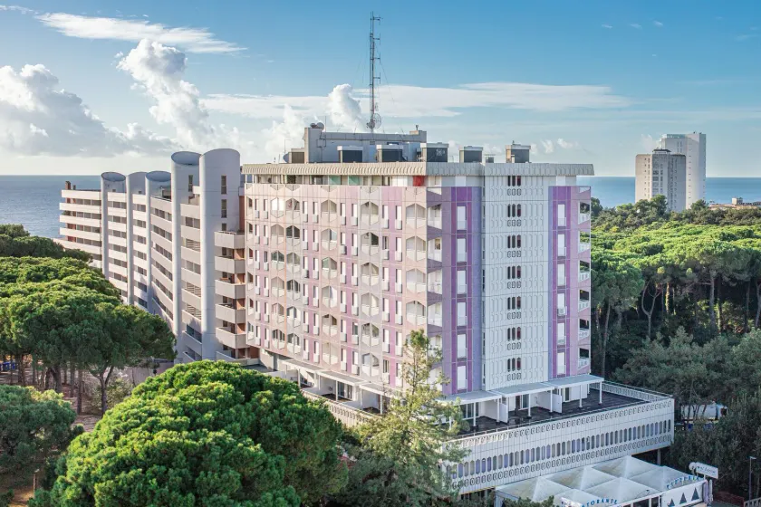 Hotel Regina - Image 1