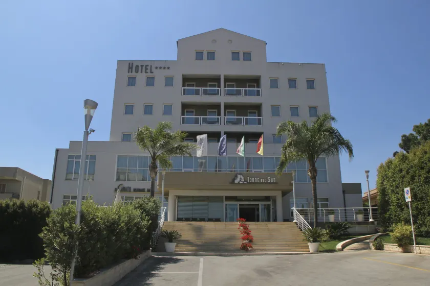 Hotel Torre Del Sud - Image 1