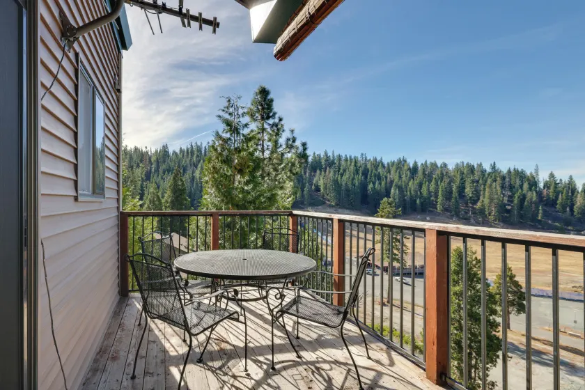 Strawberry Townhouse: Walk to Leland Snowplay! - Image 1