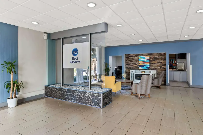 Best Western Atlanta Cumberland Galleria Hotel - Image 1