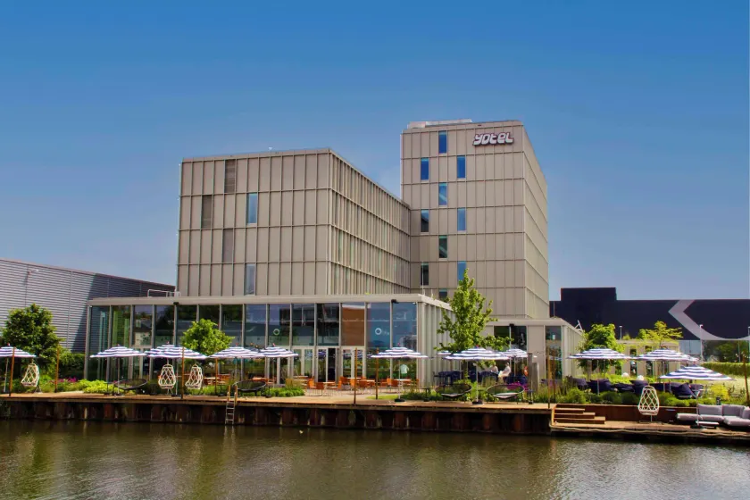 YOTEL Amsterdam - Image 1