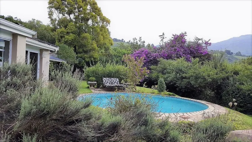 Cathkin Cottage Bed & Breakfast - Image 1