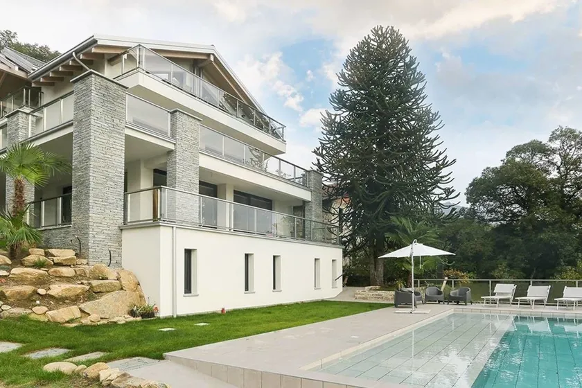 Stunning Family Friendly Italian Lakes 3 bed Villa With Pool, Wifi, Bbq, Lake Views - Image 1