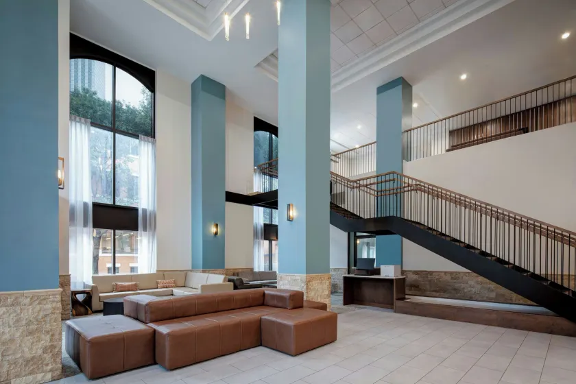 SpringHill Suites by Marriott Dallas Downtown / West End - Image 1