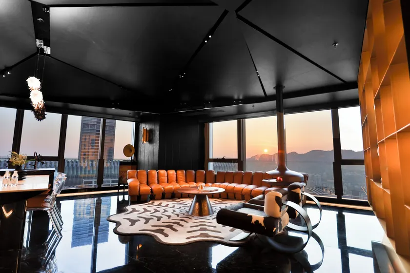 Chongqing MC Maiyue High-Altitude River View Hotel - Image 1