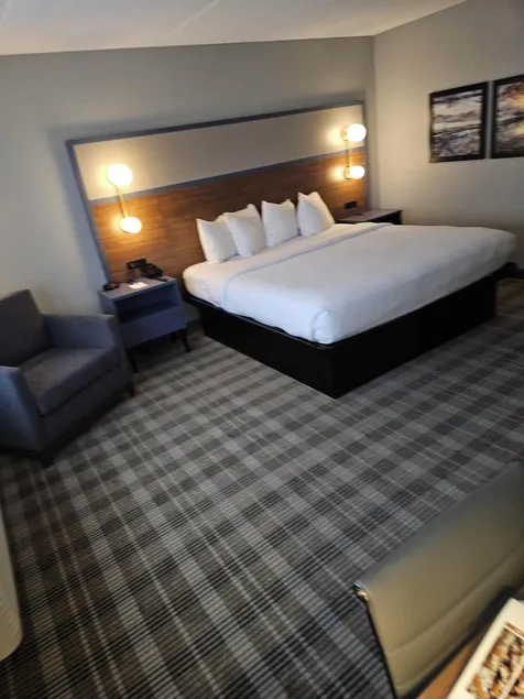 AmericInn by Wyndham Mounds View Minneapolis - Image 1