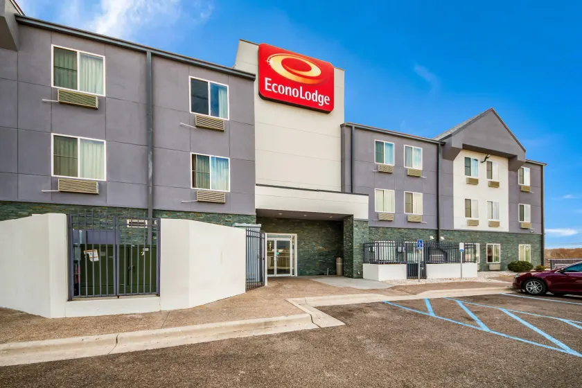 Quality Inn Laredo - Nuevo Laredo - Image 1