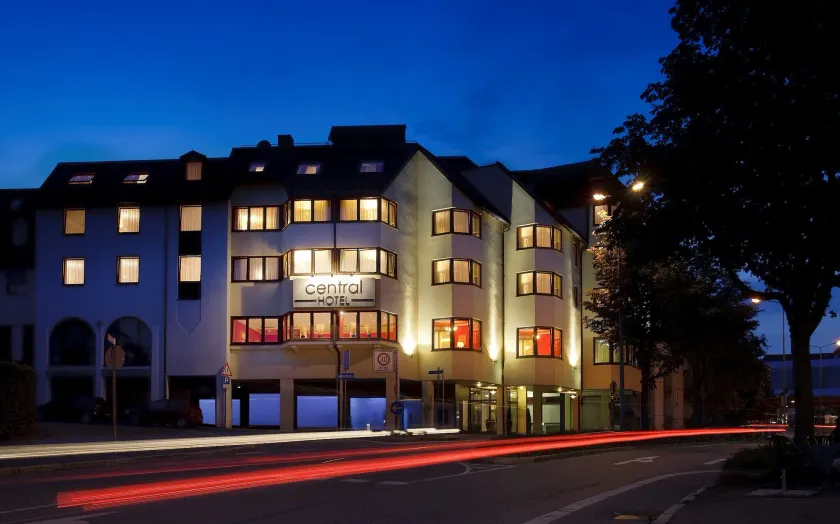 Central Hotel - Image 1