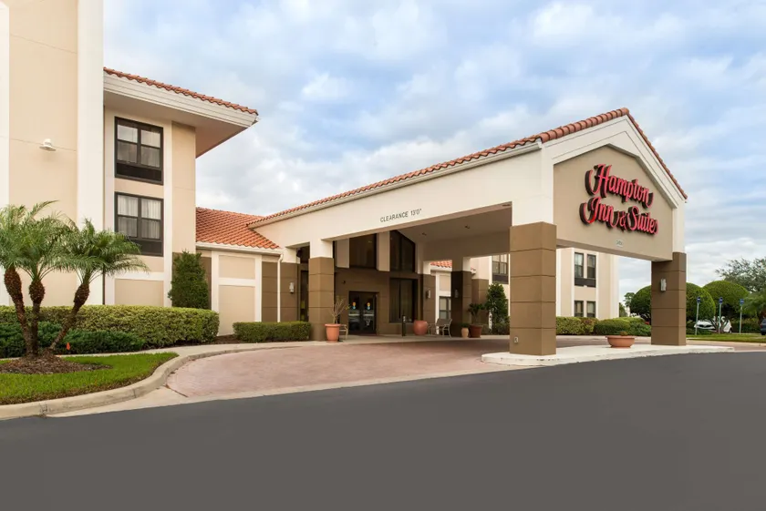 Hampton Inn & Suites Orlando/East UCF Area - Image 1