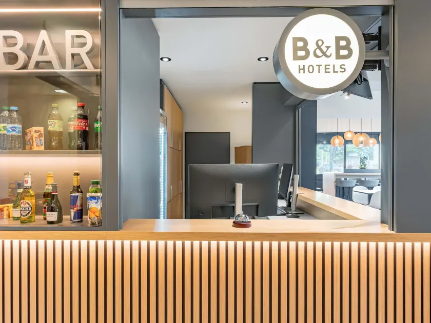 B&B HOTEL Saarbrücken-Ost - Image 1