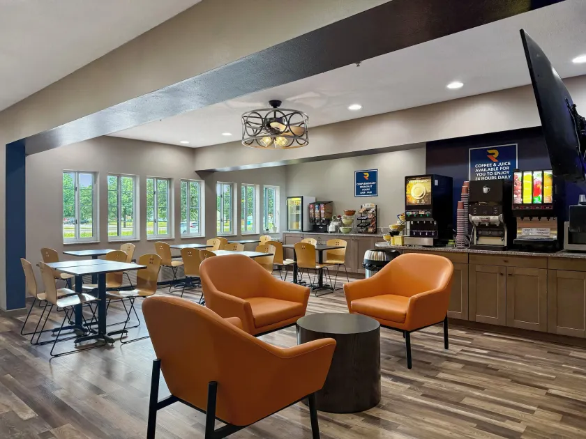 Reston Inn & Suites - Image 1