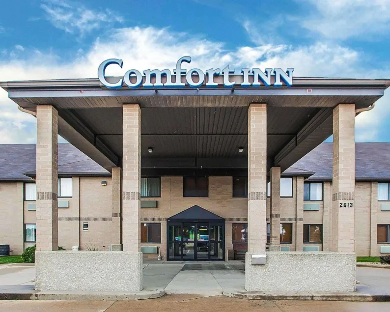 Comfort Inn Marshalltown South - Image 1