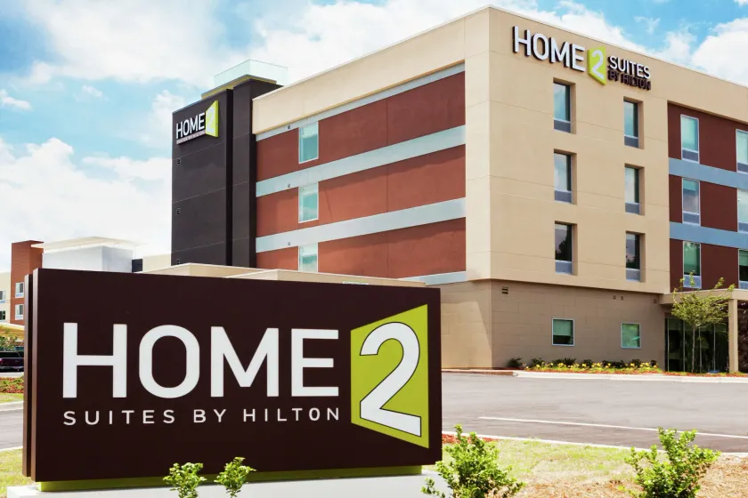 Home2 Suites by Hilton Birmingham Colonnade - Image 1