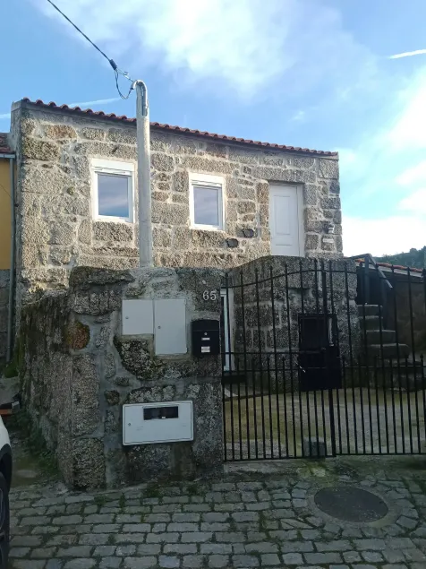 Cottage Aldeia Da Serra - historic areas of Portugal - Image 1