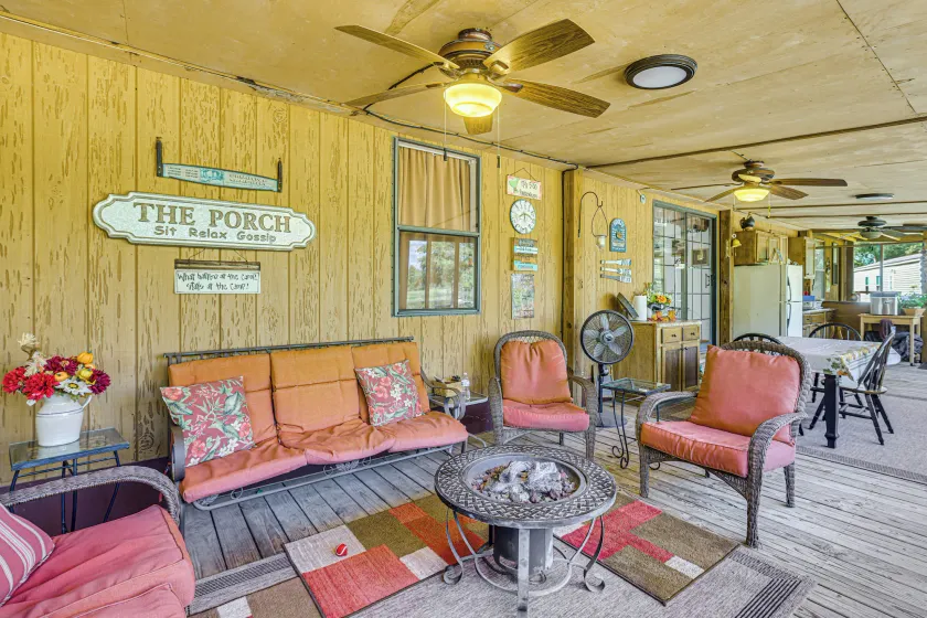 Alabama River Retreat: Dock, Fire Pit, Grill! - Image 1