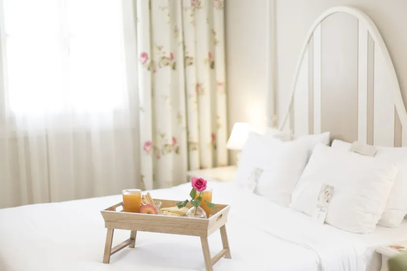 Gatto Perso Luxury Studios And Apartments - Image 1