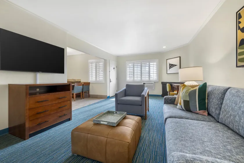 Best Western Plus Beach View Lodge Carlsbad - Image 1