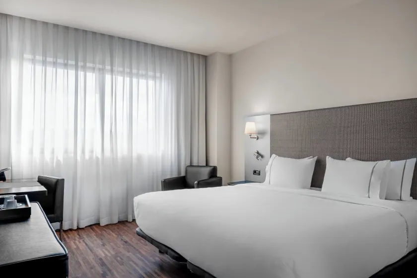 AC Hotel Gijón by Marriott - Image 1
