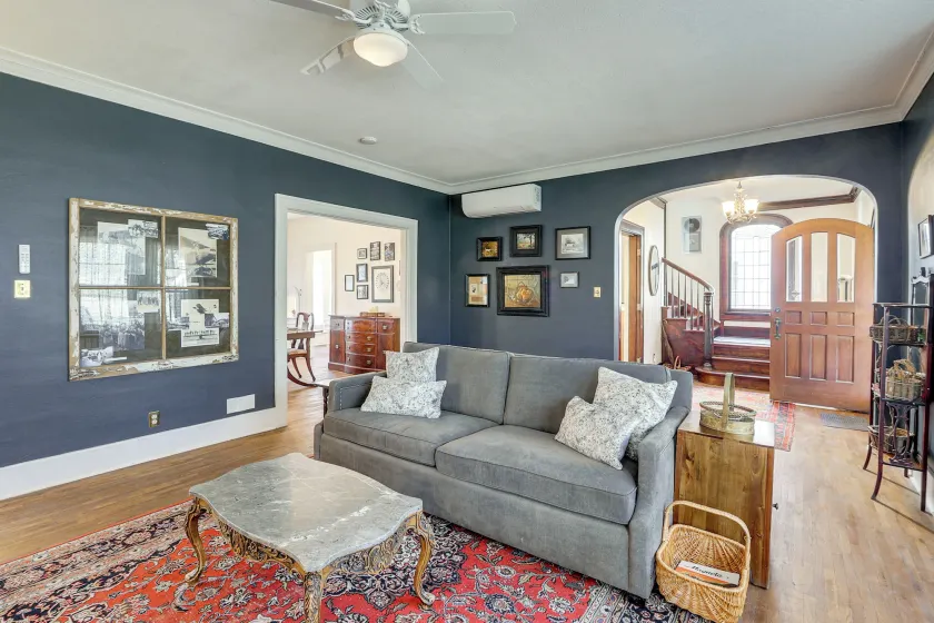 Historic Home Overlooking Central Riverside Park! - Image 1