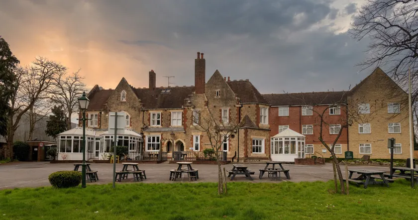 Hamlet Hotels Maidstone - Image 1