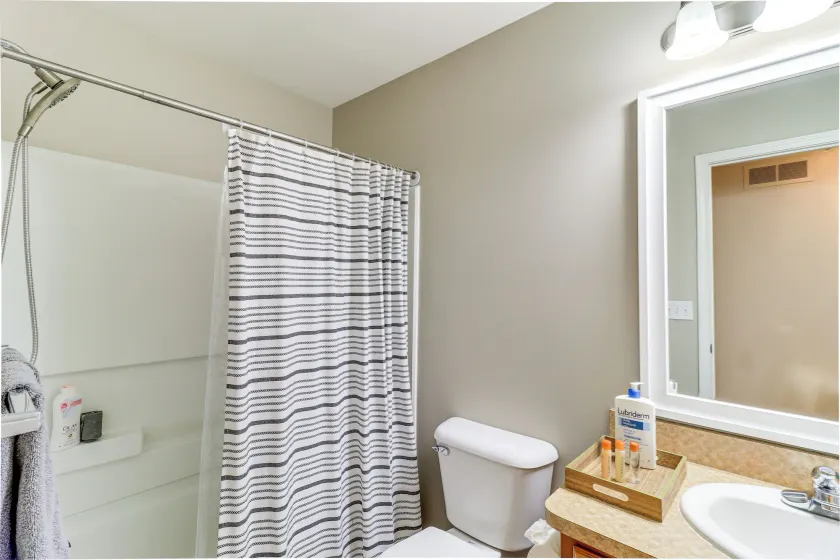 25 Mi to Detroit: Townhome w/ Smart TV! - Interiør