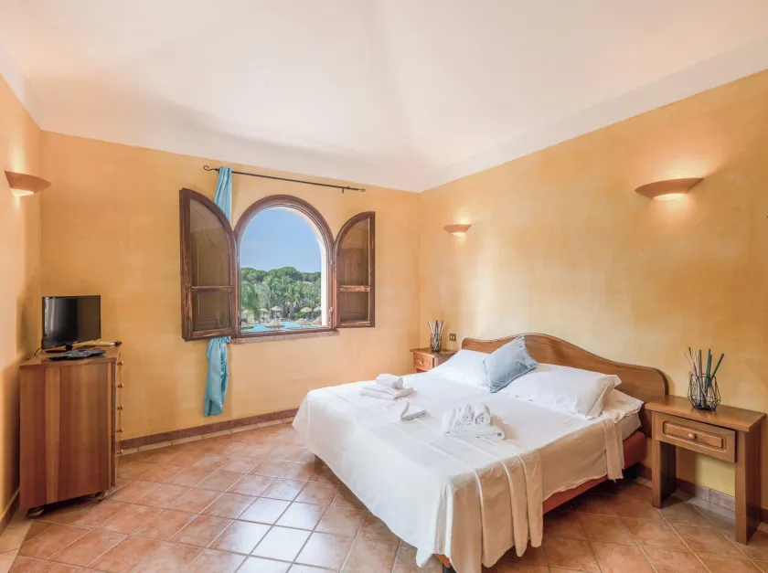 Holiday home in a private residence - Image 1