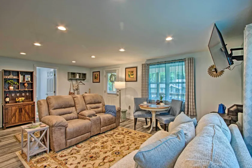 15 Mi to Camelback Resort! 'The Overlook Home' - Image 1