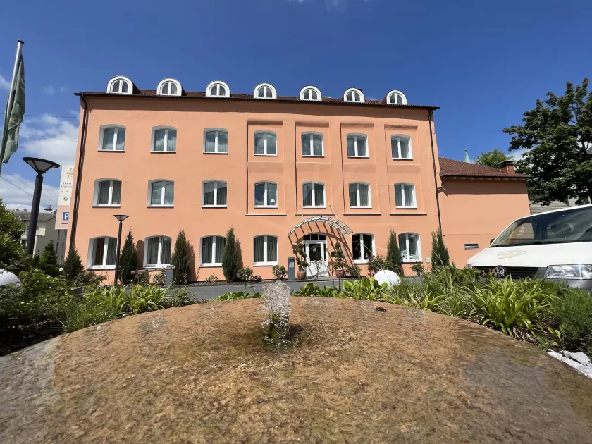 Hotel Am Mühlenteich - Image 1