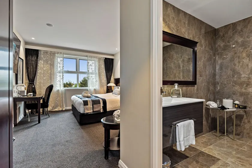 International Hotel Wagga Wagga - Image 1