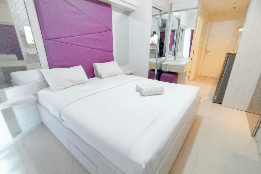 Good Studio Connected to Mall at Orchard Supermall Mansion Apartment By Travelio - Image 1