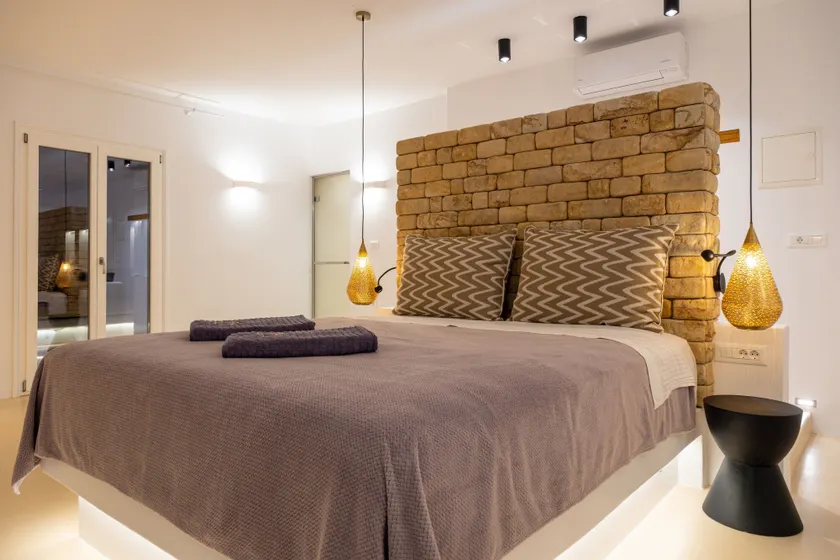 Utopia Suites by Anna Platanou - Rum