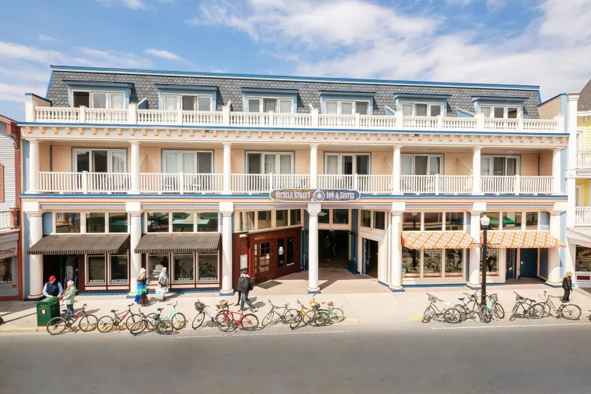 Bicycle Street Inn - Image 1