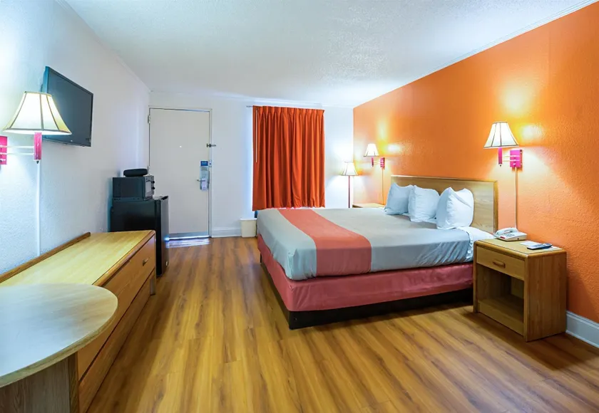 Motel 6-Perry, GA - Image 1